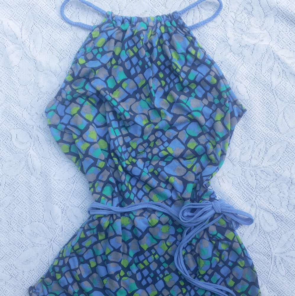 💥4/$15 women blue & green patterned top